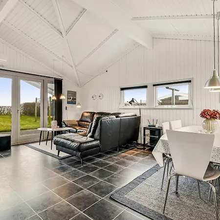 Beautifully Renovated Wooden Homesj404 Casa de Férias *