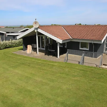 Beautifully Renovated Wooden Homesj404 *